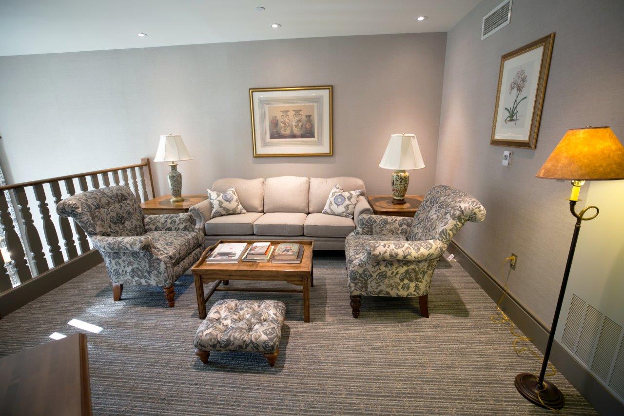Comfortable social areas are a feature of the Safra Family Lodge.